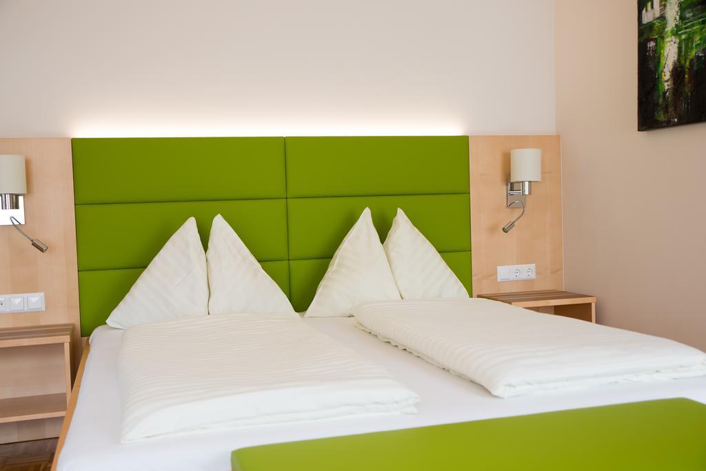 Hotel Restaurant Thadeushof Techelsberg Dış mekan fotoğraf