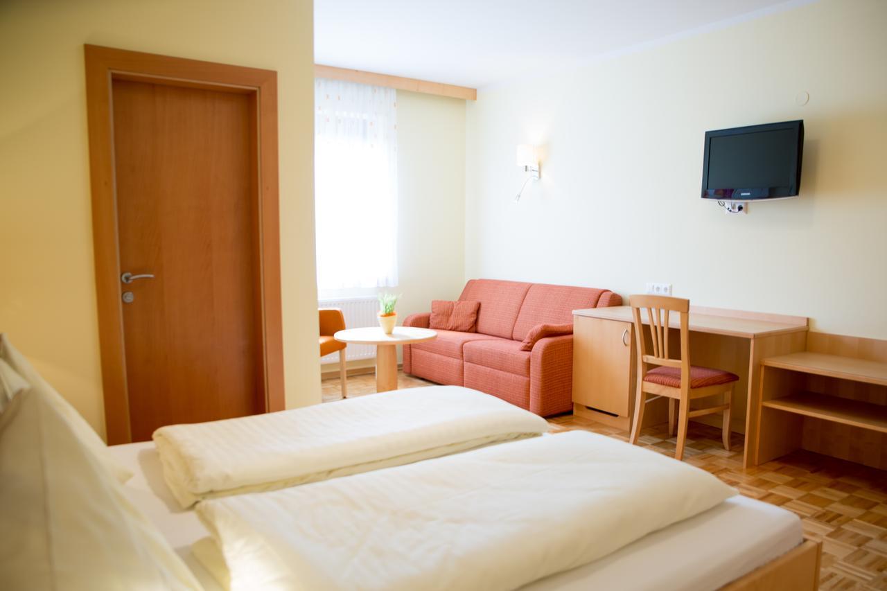 Hotel Restaurant Thadeushof Techelsberg Dış mekan fotoğraf
